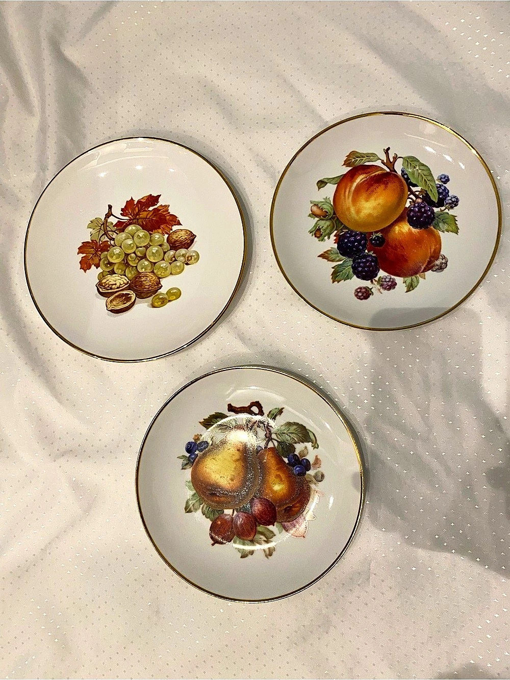 Vintage Royal Tuscan & Bavaria Debra Fruit Plates – Set of 3